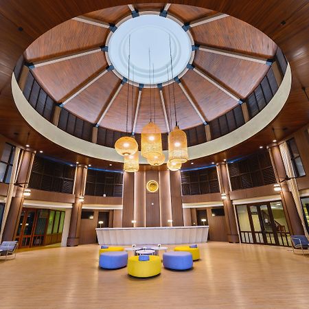 The Tide Resort Bangsaen Екстериор снимка