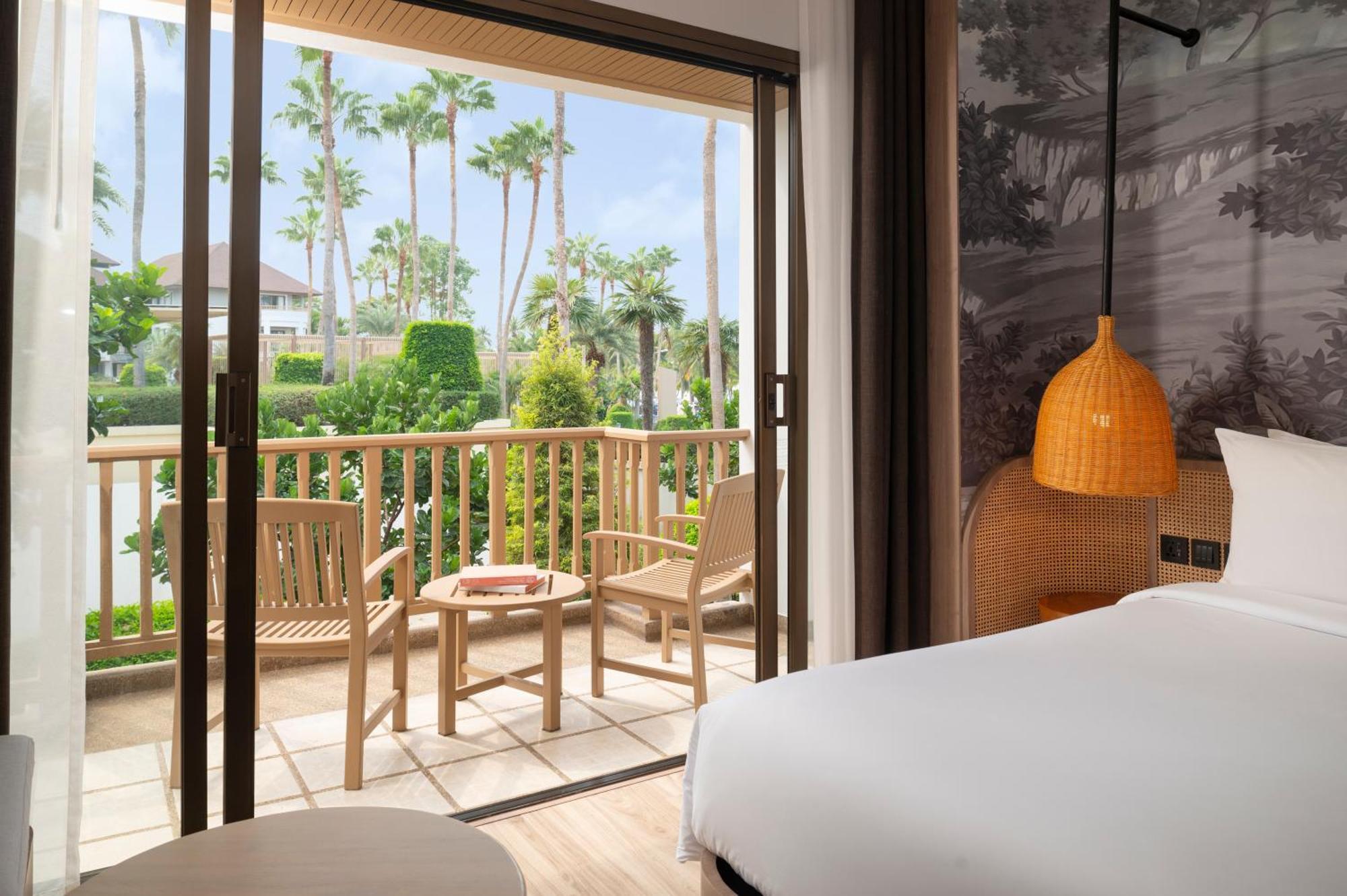 The Tide Resort Bangsaen Екстериор снимка